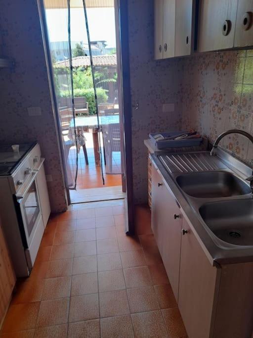 Casa Vacanza Villa Rita Mondragone Bagian luar foto